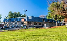 Econo Lodge Milldale Ct